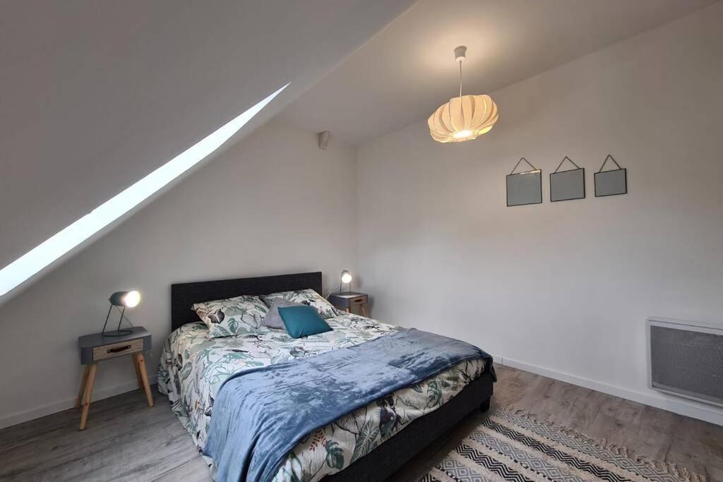 Centre Ville 3 Pieces Envoutant Sous Combles 40M² Joigny Eksteriør bilde